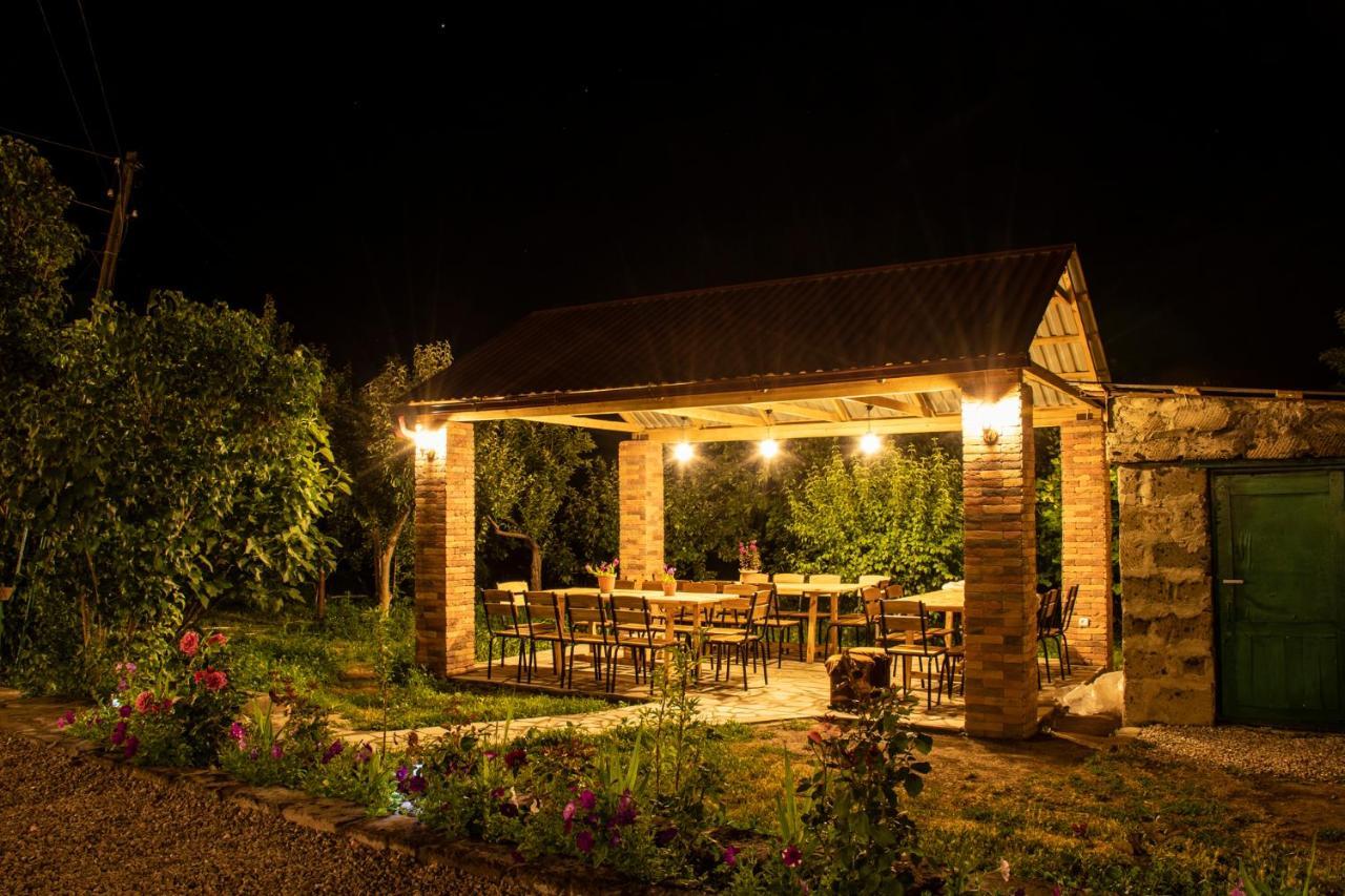Noosh Guesthouse Ashnak Buitenkant foto